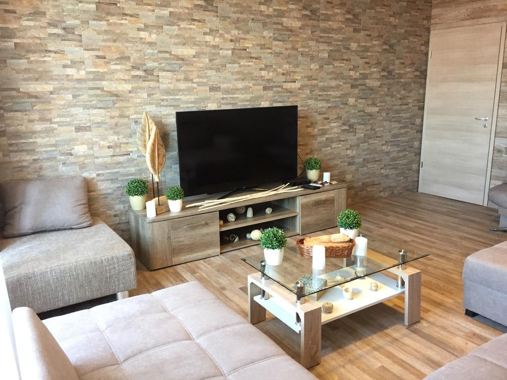 Belvarosi Deluxe Apartman 包姚 外观 照片